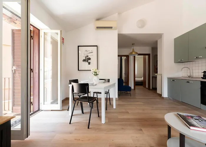 Domus Fornaci Aparthotel 4*