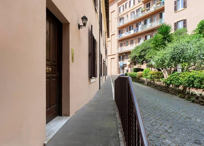 Domus Fornaci 4* Rom
